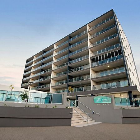 טאונסביל Allure Hotel & Apartments מראה חיצוני תמונה